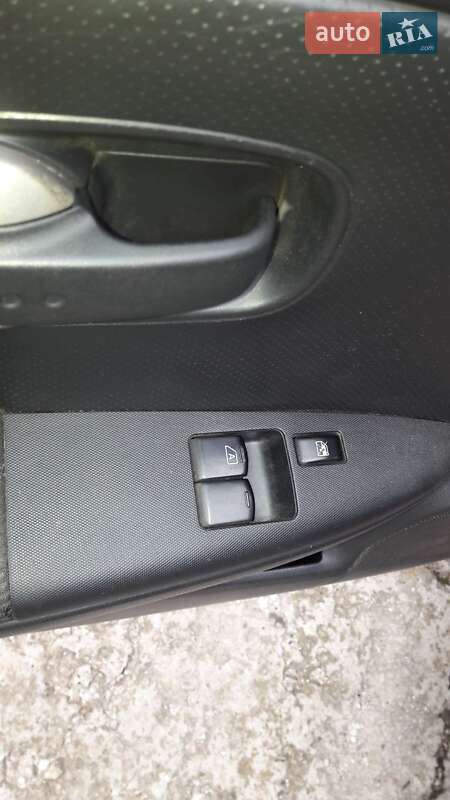 Хэтчбек Nissan Note 2006 в Запорожье фото 12 Хэтчбек Nissan Note 2006 в Запорожье