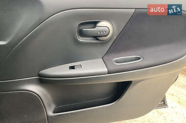 Хэтчбек Nissan Note 2007 в 