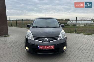 Хэтчбек Nissan Note 2012 в 