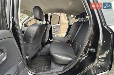 Хэтчбек Nissan Note 2012 в 