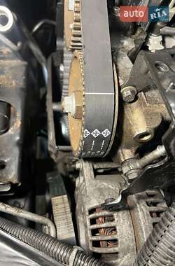 Хэтчбек Nissan Note 2012 в 