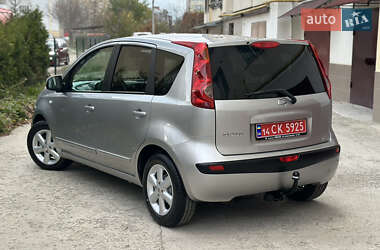 Хэтчбек Nissan Note 2006 в 