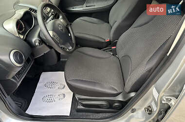 Хэтчбек Nissan Note 2006 в 