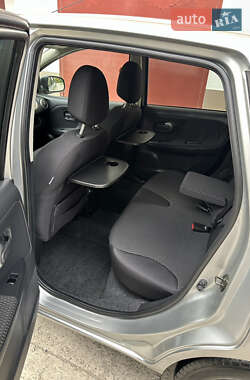 Хэтчбек Nissan Note 2006 в 