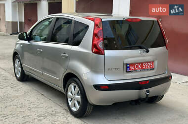 Хэтчбек Nissan Note 2006 в 