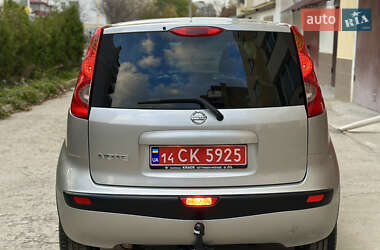 Хэтчбек Nissan Note 2006 в 