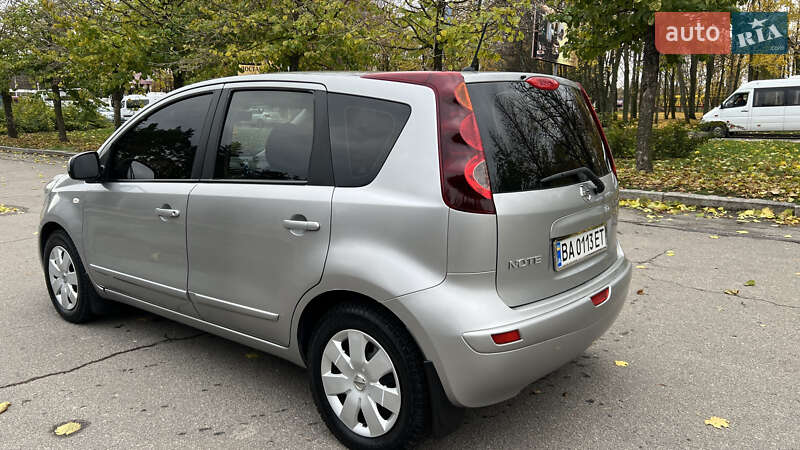 Хэтчбек Nissan Note 2009 в Умани фото 16 Хэтчбек Nissan Note 2009 в Умани