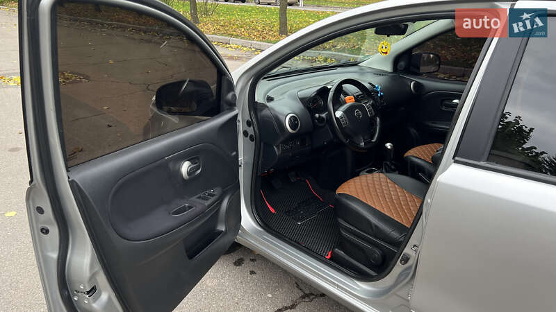 Хэтчбек Nissan Note 2009 в Умани фото 28 Хэтчбек Nissan Note 2009 в Умани