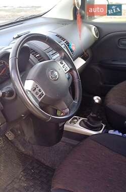 Хэтчбек Nissan Note 2010 в Доброславе