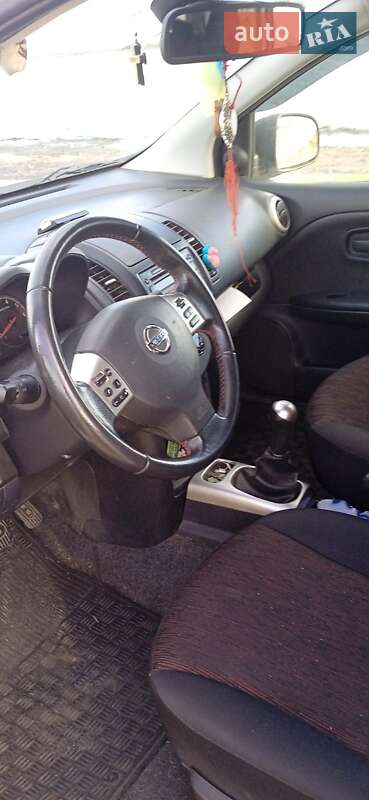 Хэтчбек Nissan Note 2010 в Доброславе фото 8 Хэтчбек Nissan Note 2010 в Доброславе