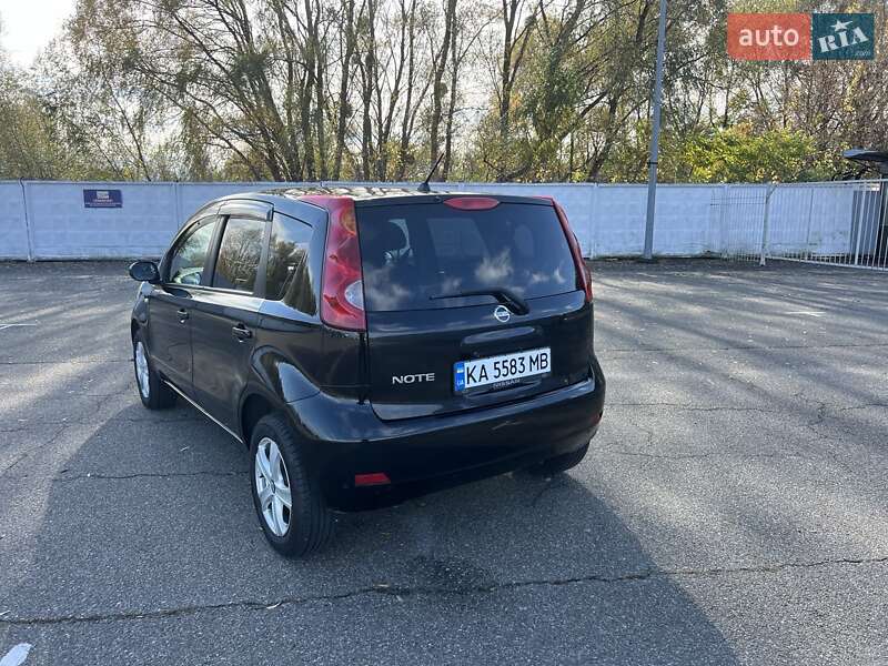 Хэтчбек Nissan Note 2012 в Киеве фото 5 Хэтчбек Nissan Note 2012 в Киеве