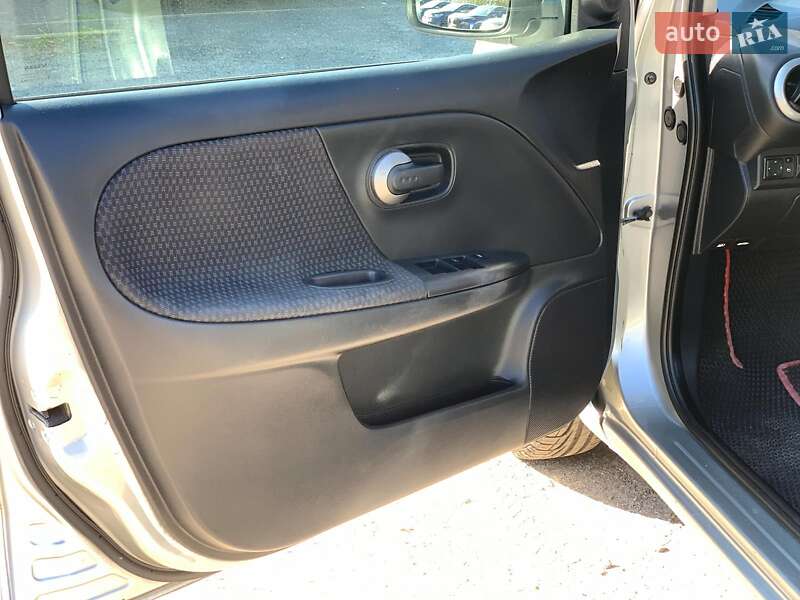 Хэтчбек Nissan Note 2007 в Виннице фото 17 Хэтчбек Nissan Note 2007 в Виннице