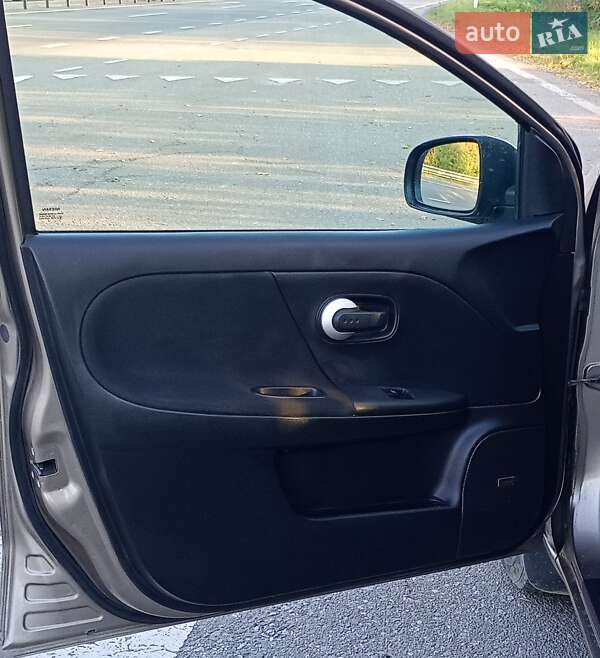 Хэтчбек Nissan Note 2013 в Радивилове фото 26 Хэтчбек Nissan Note 2013 в Радивилове