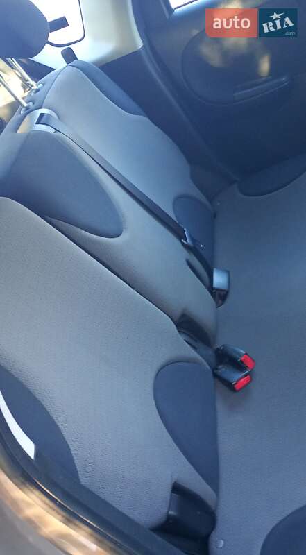 Хэтчбек Nissan Note 2013 в Радивилове фото 20 Хэтчбек Nissan Note 2013 в Радивилове