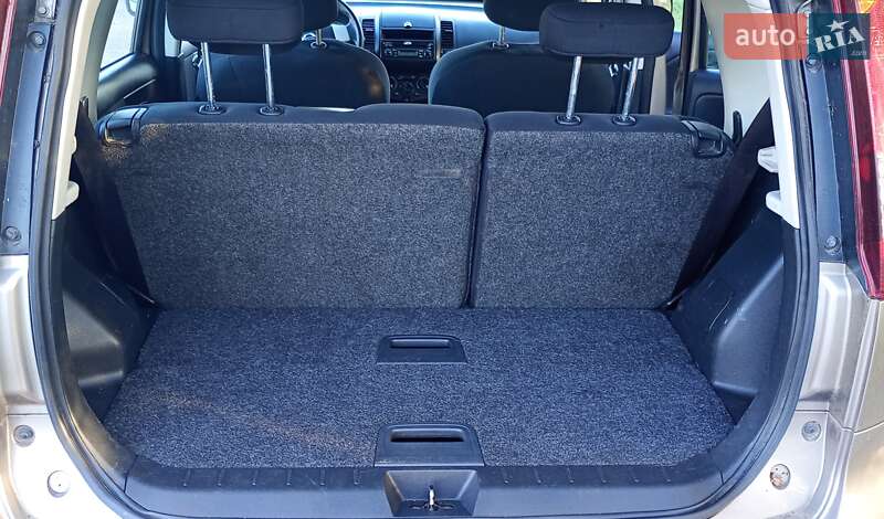 Хэтчбек Nissan Note 2013 в Радивилове фото 45 Хэтчбек Nissan Note 2013 в Радивилове