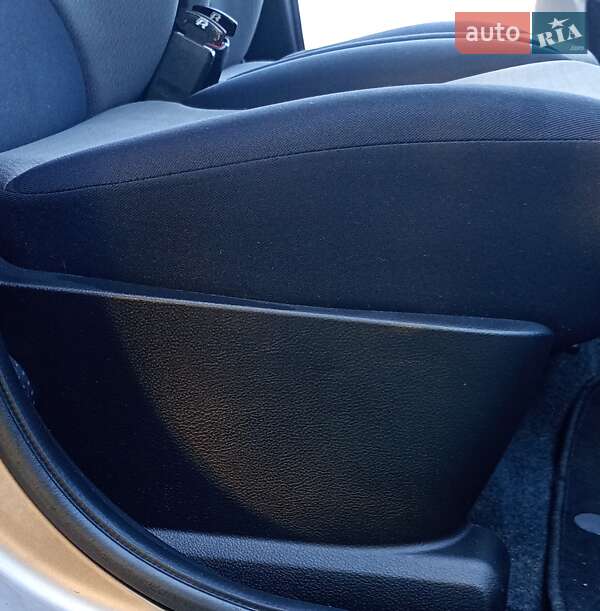 Хэтчбек Nissan Note 2013 в Радивилове фото 41 Хэтчбек Nissan Note 2013 в Радивилове