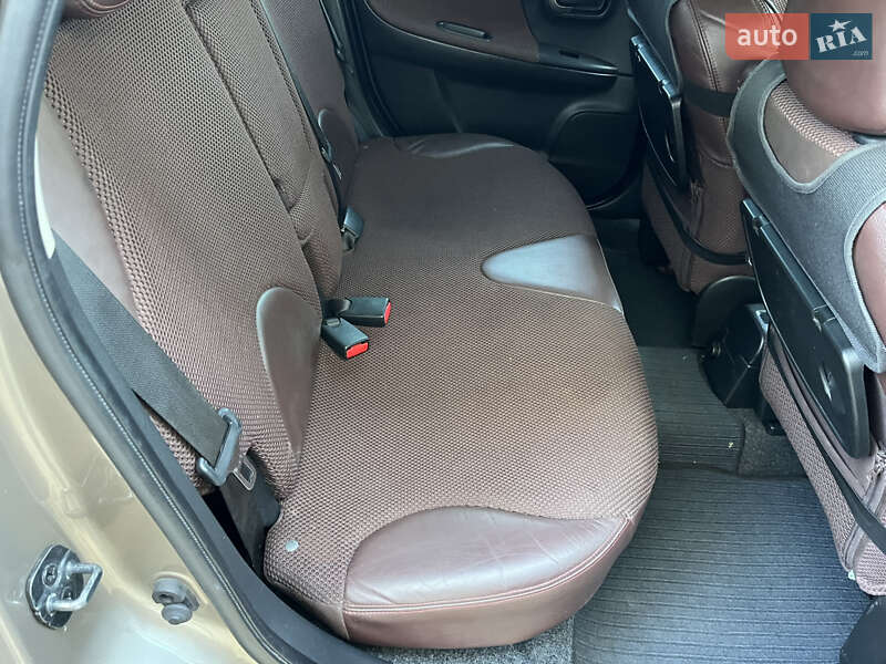 Хэтчбек Nissan Note 2007 в Могилев-Подольске фото 33 Хэтчбек Nissan Note 2007 в Могилев-Подольске