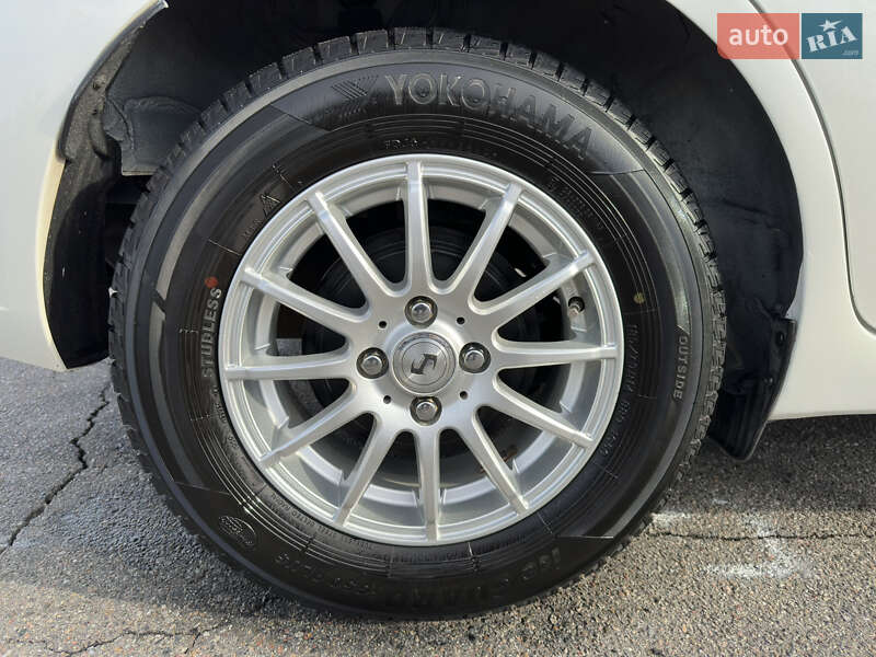 Хэтчбек Nissan Note 2019 в Киеве фото 12 Хэтчбек Nissan Note 2019 в Киеве