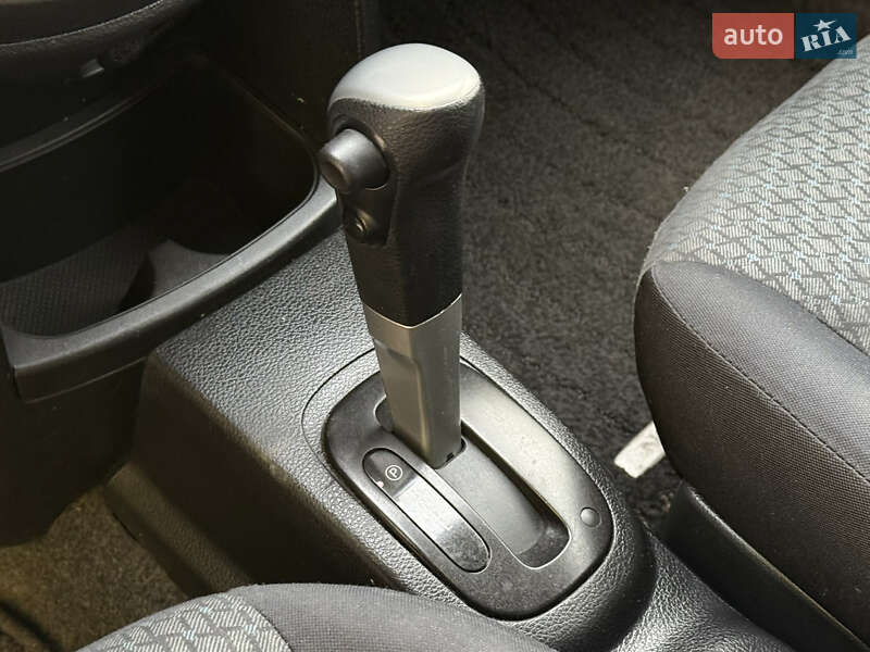 Хетчбек Nissan Note 2012 в Тернополі