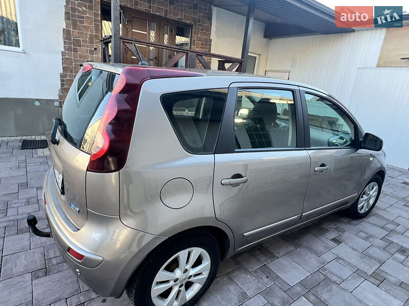 Хетчбек Nissan Note 2009 в Луцьку