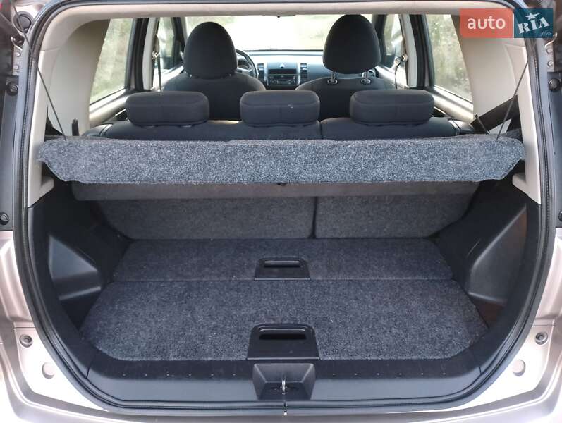 Хэтчбек Nissan Note 2008 в Тернополе