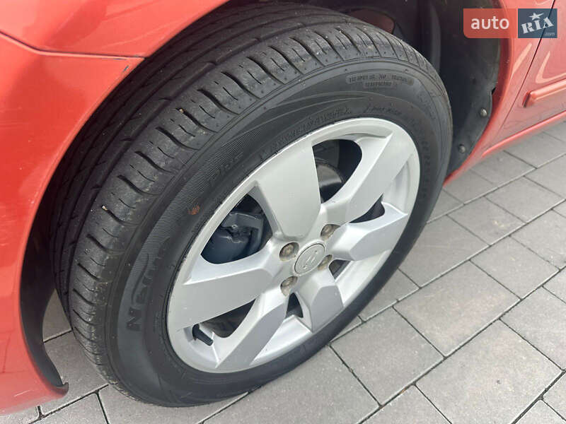 Хетчбек Nissan Note 2008 в Мукачевому фото 37 Хетчбек Nissan Note 2008 в Мукачевому