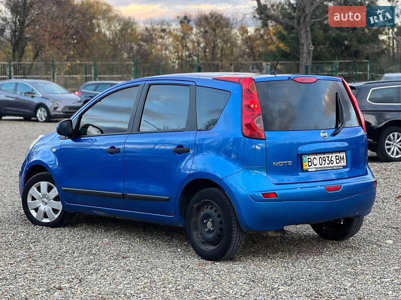 Хэтчбек Nissan Note 2008 в Стрые