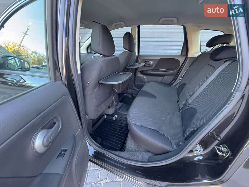 Хэтчбек Nissan Note 2006 в Каменском фото 7 Хэтчбек Nissan Note 2006 в Каменском