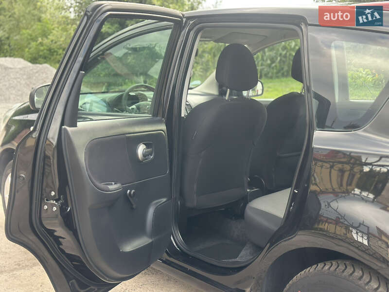 Хэтчбек Nissan Note 2009 в Дубно фото 40 Хэтчбек Nissan Note 2009 в Дубно