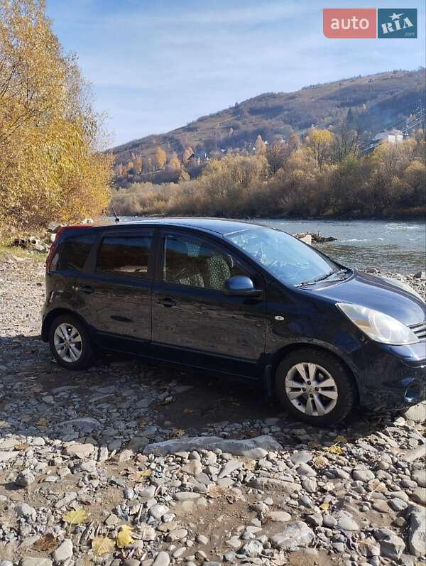 Хэтчбек Nissan Note 2010 в Ужгороде фото 13 Хэтчбек Nissan Note 2010 в Ужгороде