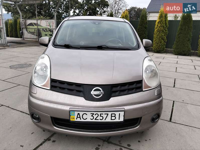 Хэтчбек Nissan Note 2007 в Сокирнице