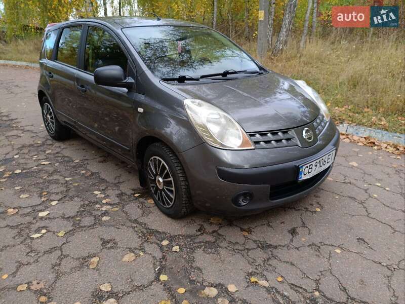 Хэтчбек Nissan Note 2006 в Чернигове