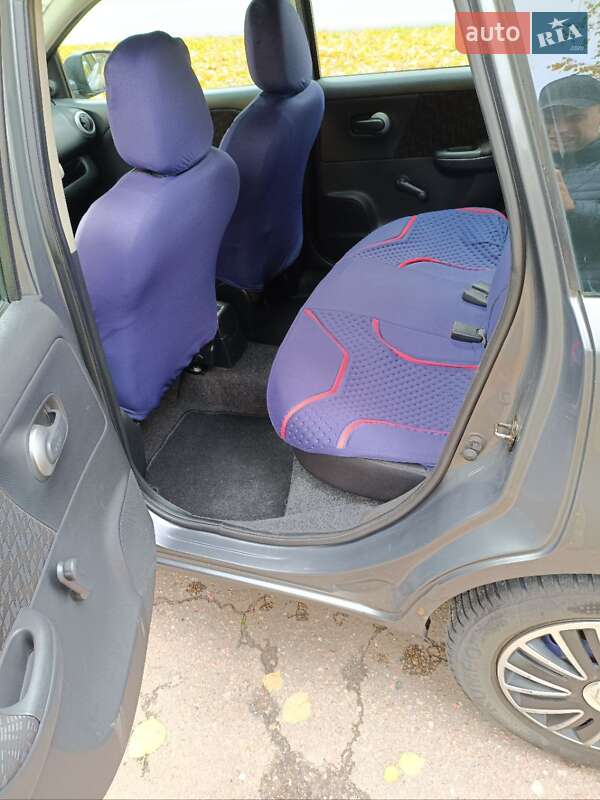 Хэтчбек Nissan Note 2006 в Чернигове