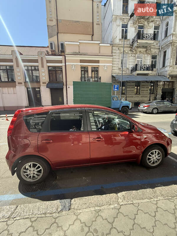 Хетчбек Nissan Note 2011 в Одесі