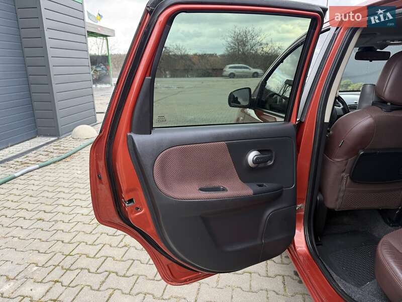 Хэтчбек Nissan Note 2007 в Коломые фото 16 Хэтчбек Nissan Note 2007 в Коломые