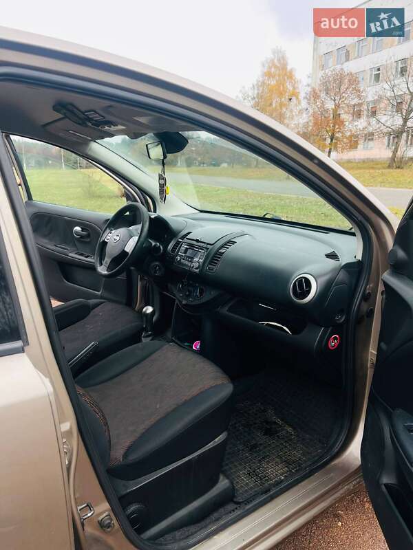 Хэтчбек Nissan Note 2011 в Славутиче фото 4 Хэтчбек Nissan Note 2011 в Славутиче