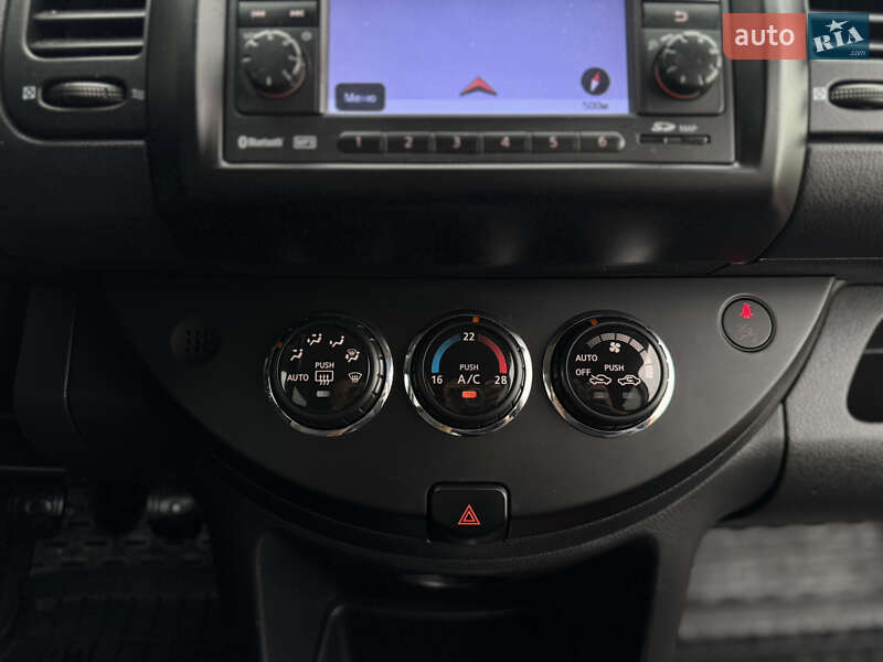 Хетчбек Nissan Note 2011 в Дрогобичі