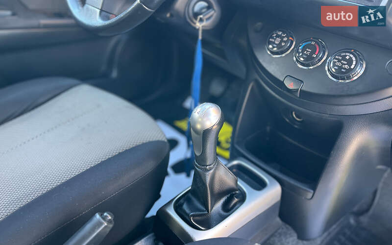 Хэтчбек Nissan Note 2011 в Коломые