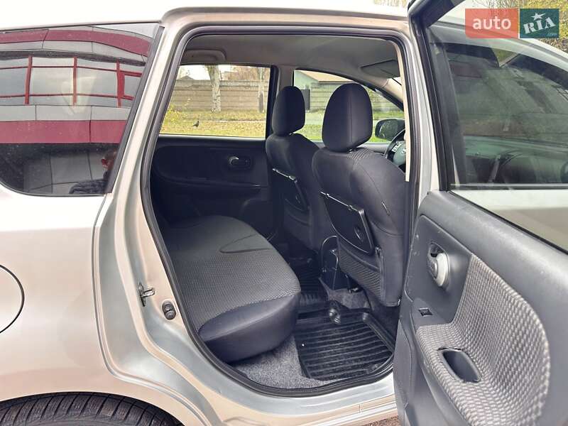 Хэтчбек Nissan Note 2006 в Запорожье