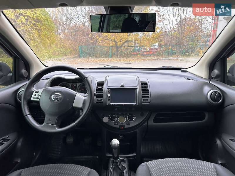 Хэтчбек Nissan Note 2006 в Запорожье