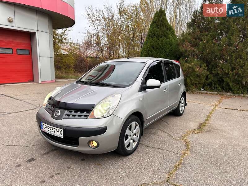 Хэтчбек Nissan Note 2006 в Запорожье