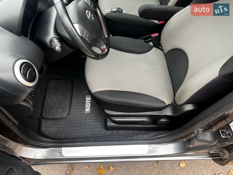 Хетчбек Nissan Note 2011 в Кременчуці