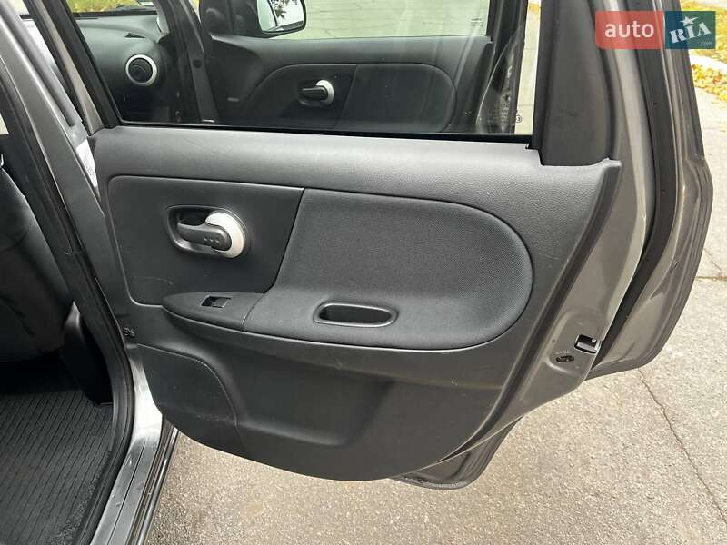 Хетчбек Nissan Note 2011 в Кременчуці