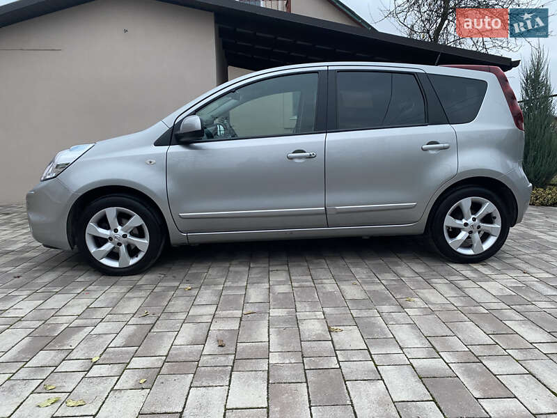 Хэтчбек Nissan Note 2010 в Виннице