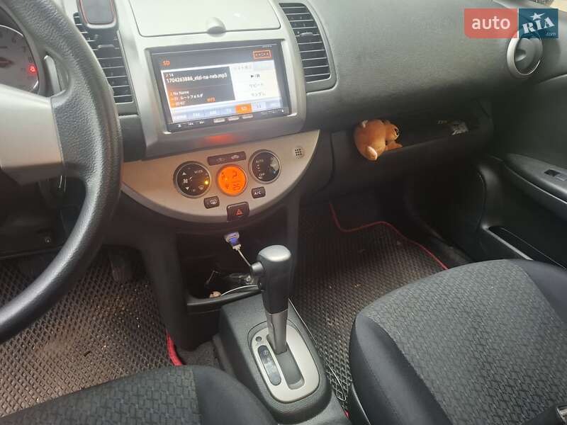 Хэтчбек Nissan Note 2011 в Житомире