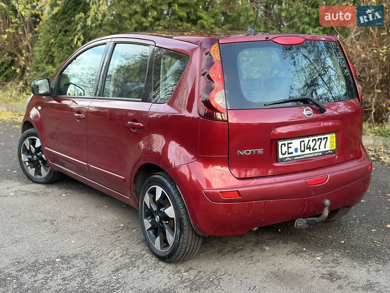 Хетчбек Nissan Note 2012 в Рівному