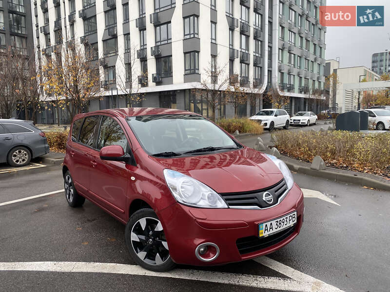Хэтчбек Nissan Note 2012 в Киеве фото 5 Хэтчбек Nissan Note 2012 в Киеве