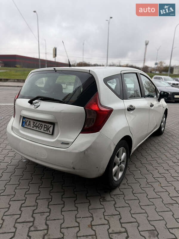 Хэтчбек Nissan Note 2014 в Киеве фото 5 Хэтчбек Nissan Note 2014 в Киеве