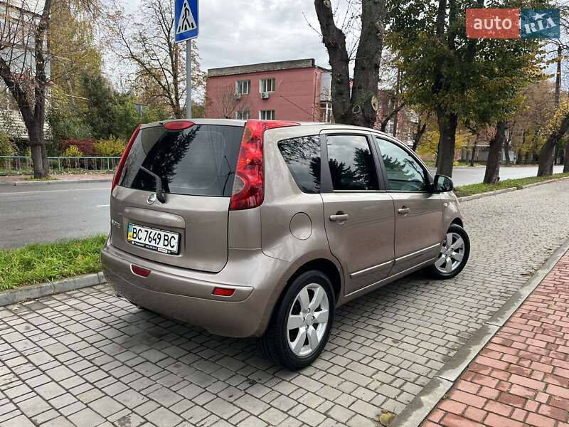 Хэтчбек Nissan Note 2007 в Могилев-Подольске
