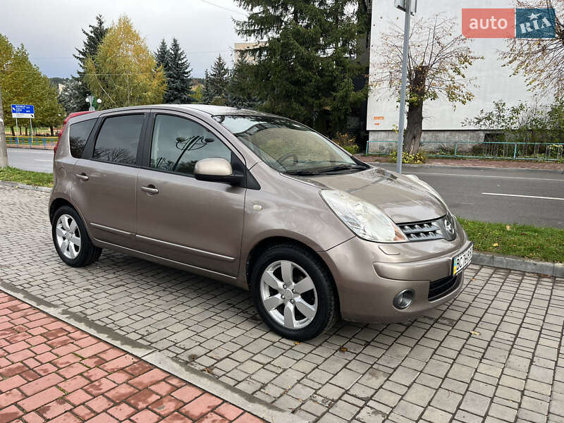 Хэтчбек Nissan Note 2007 в Могилев-Подольске